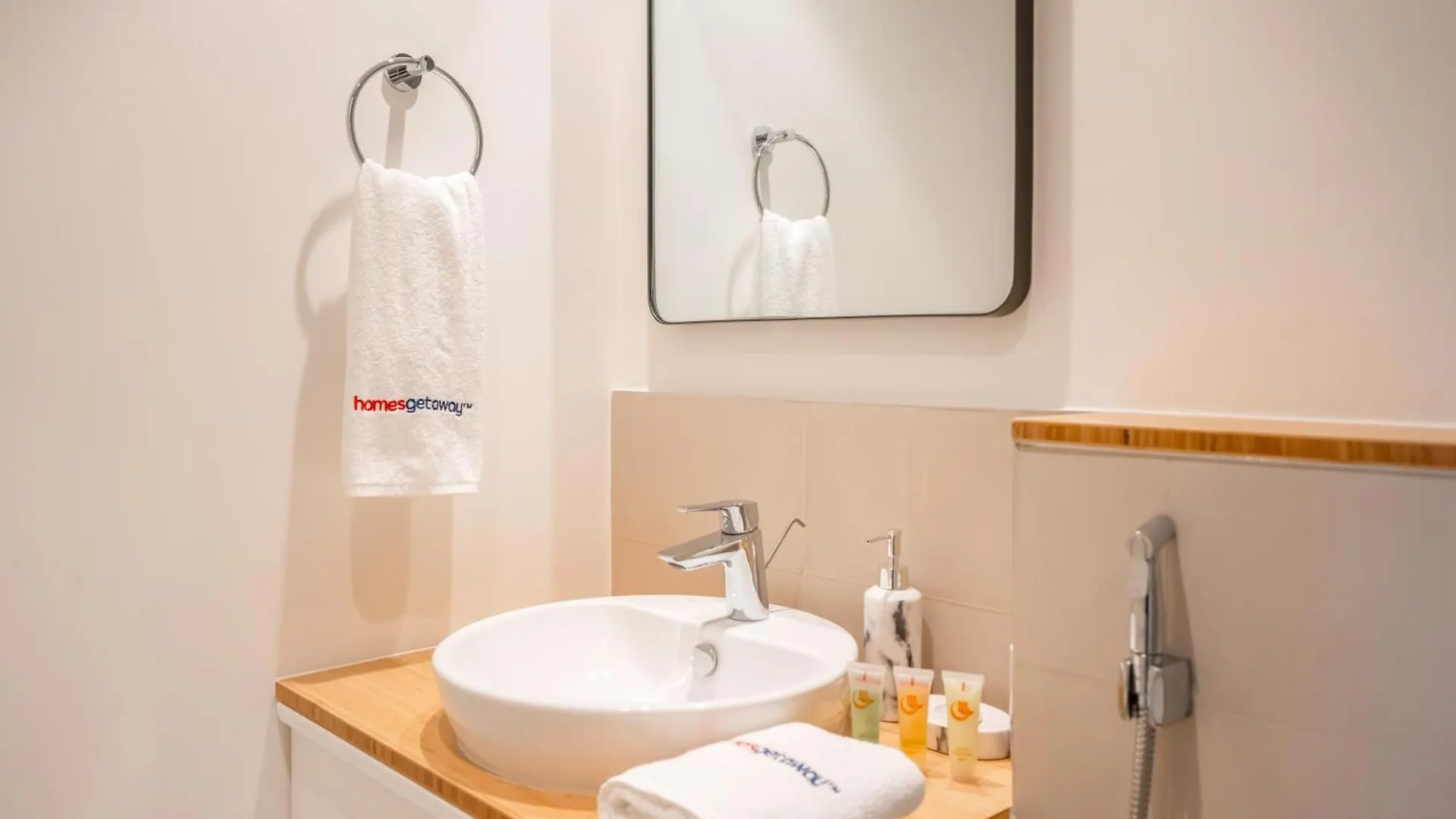 Homesgetaway-2Br Apt In Al Wasl 1 Residences Dubai 0*,