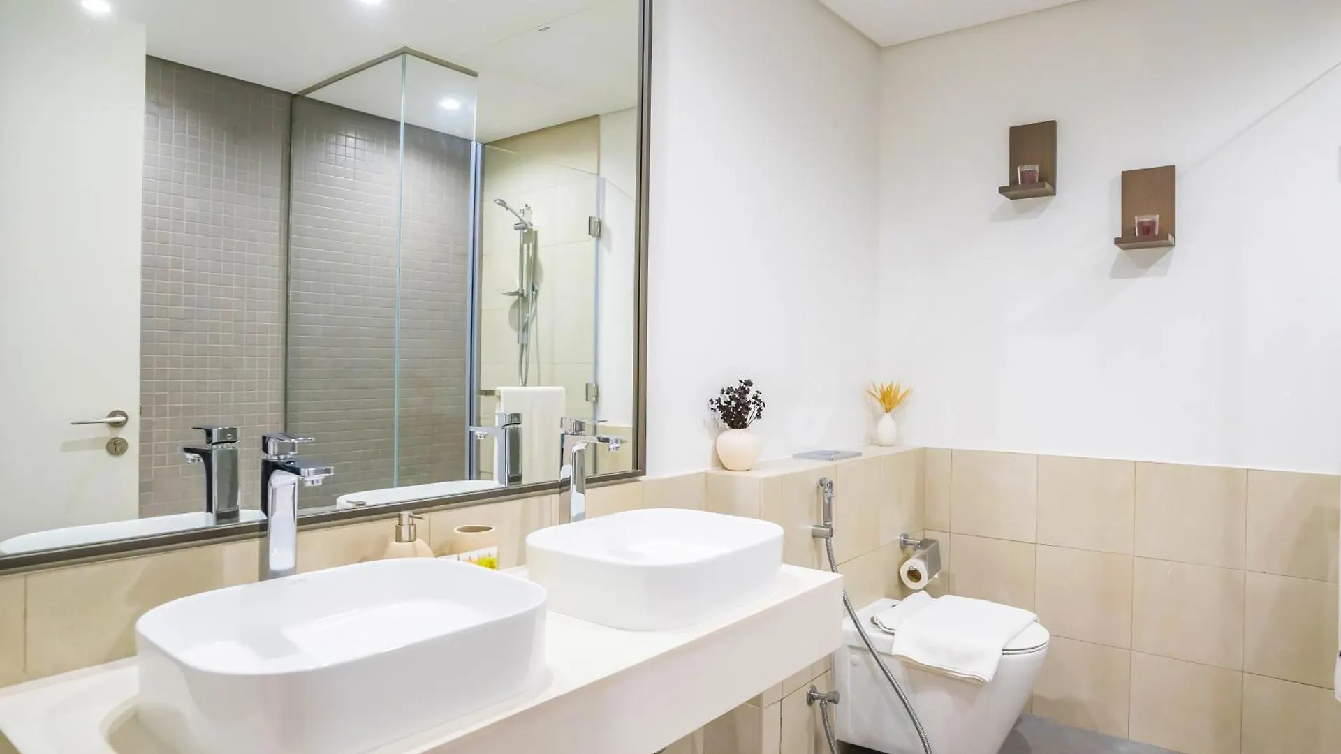 Homesgetaway-2Br Apt In Al Wasl 1 Residences Dubai Lejlighed